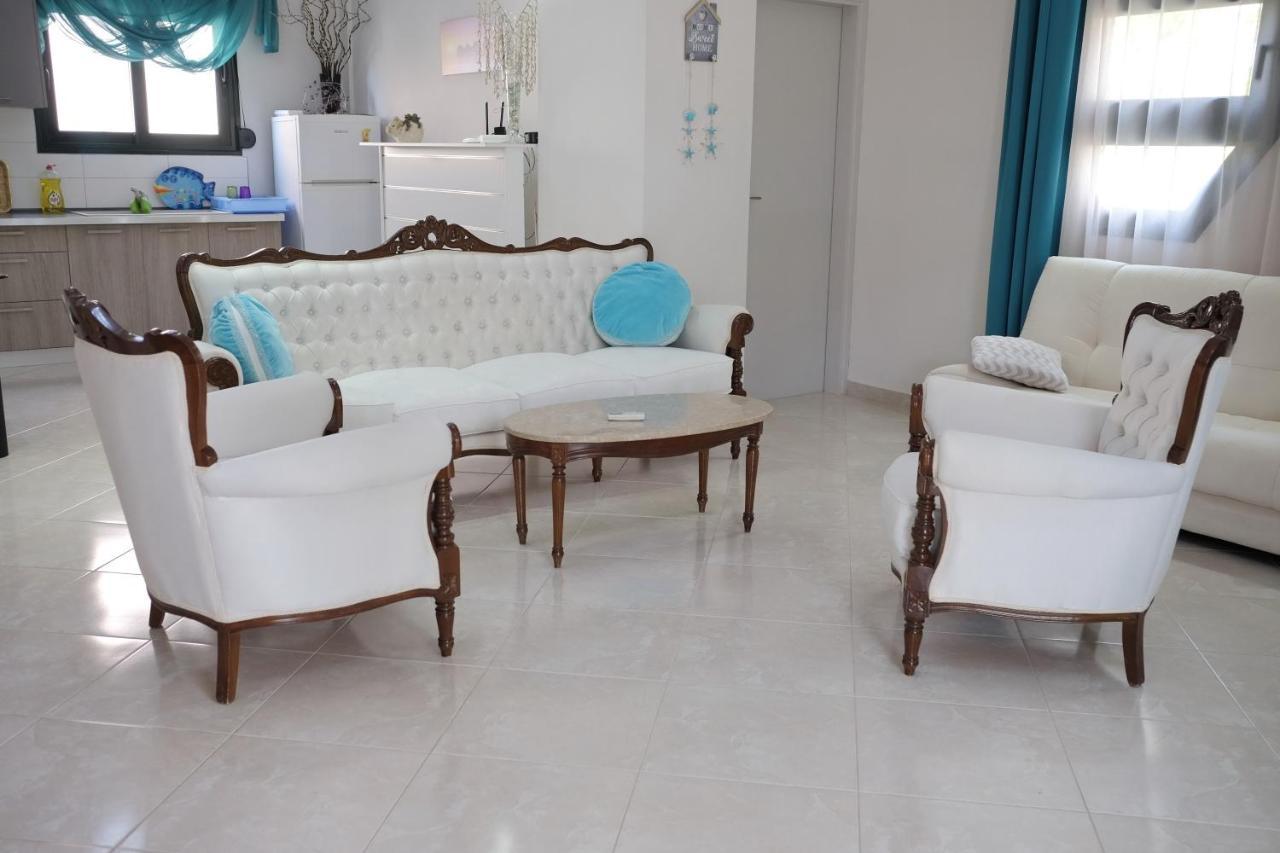 Irenes Apartment Kallithea  Extérieur photo