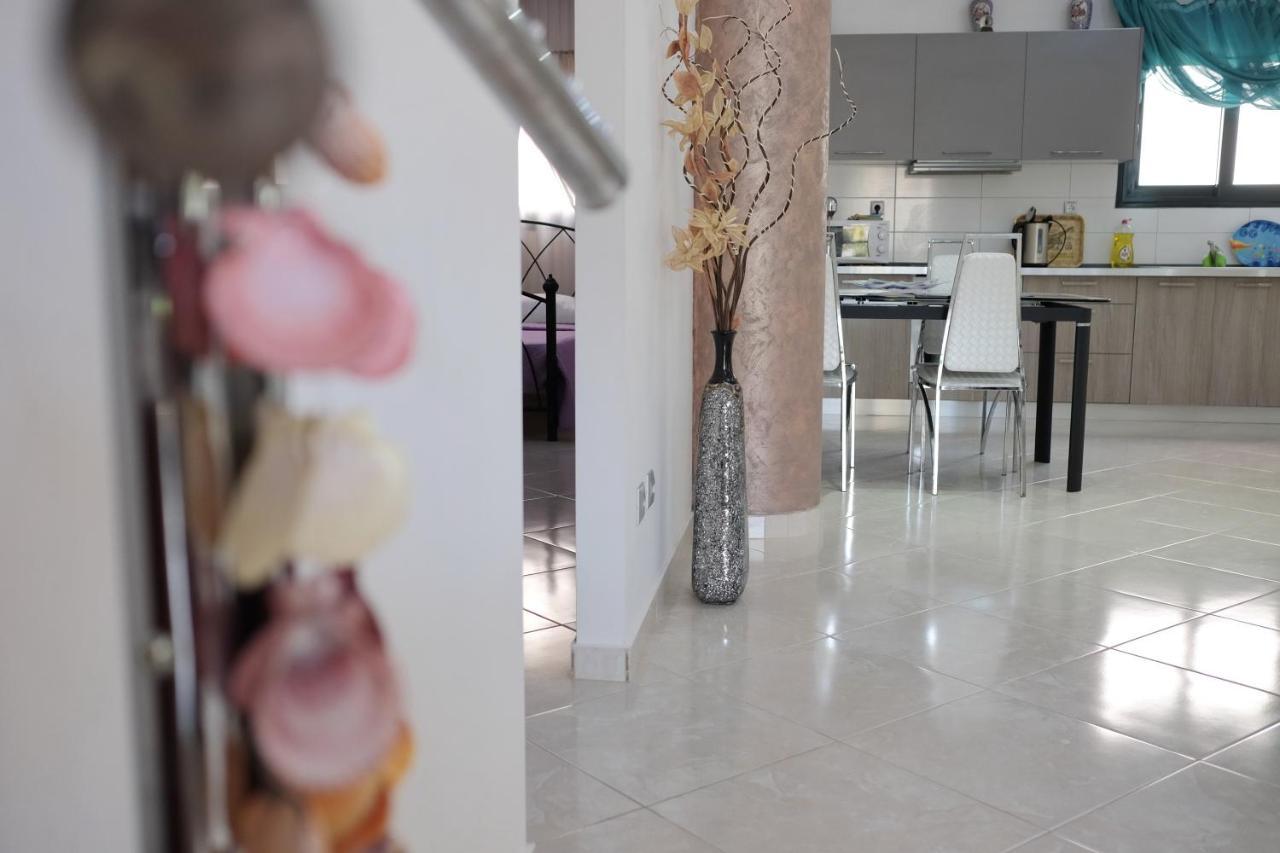 Irenes Apartment Kallithea  Extérieur photo